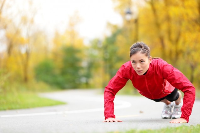 Cara membesarkan payudara dengan push up