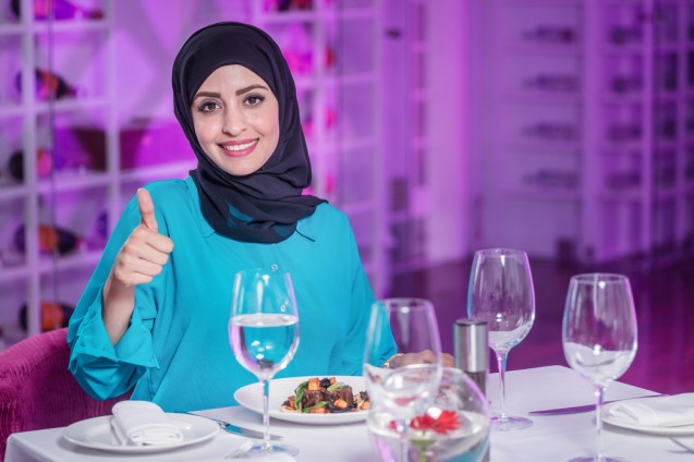 Menggunakan hijab instan