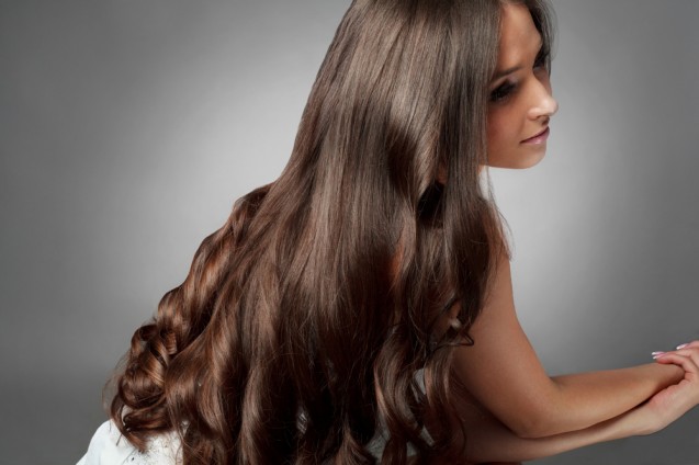 Melebatkan rambut