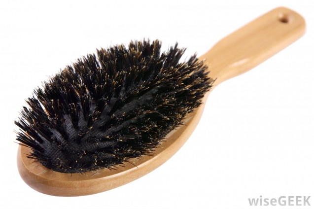 Bristle comb