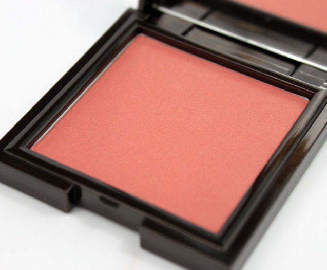Powder blush