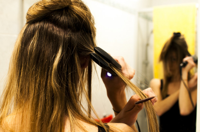 Hair straighener