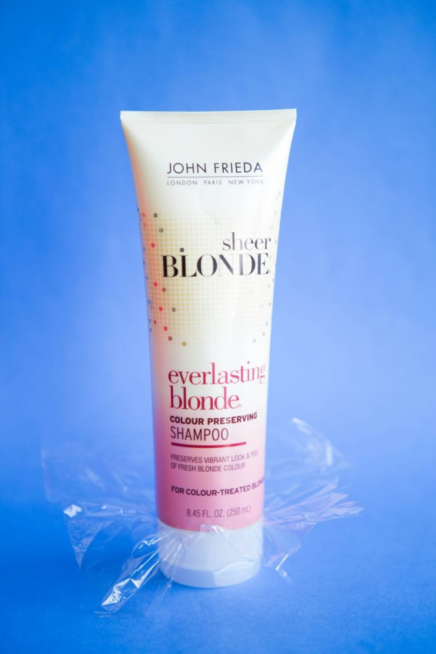 Packing produk kecantikan