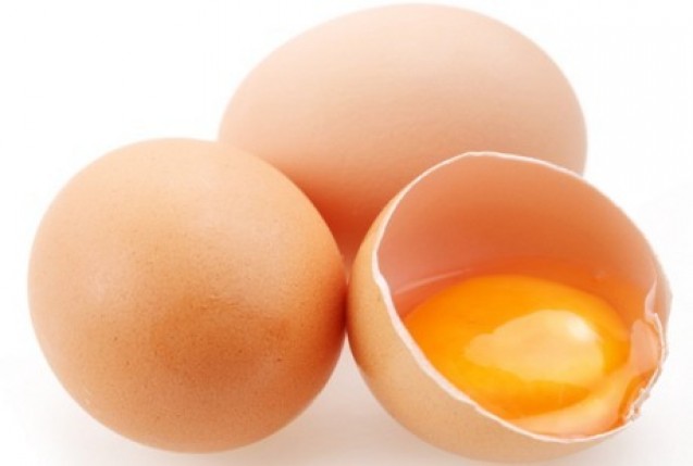 Masker rambut alami kuning telur